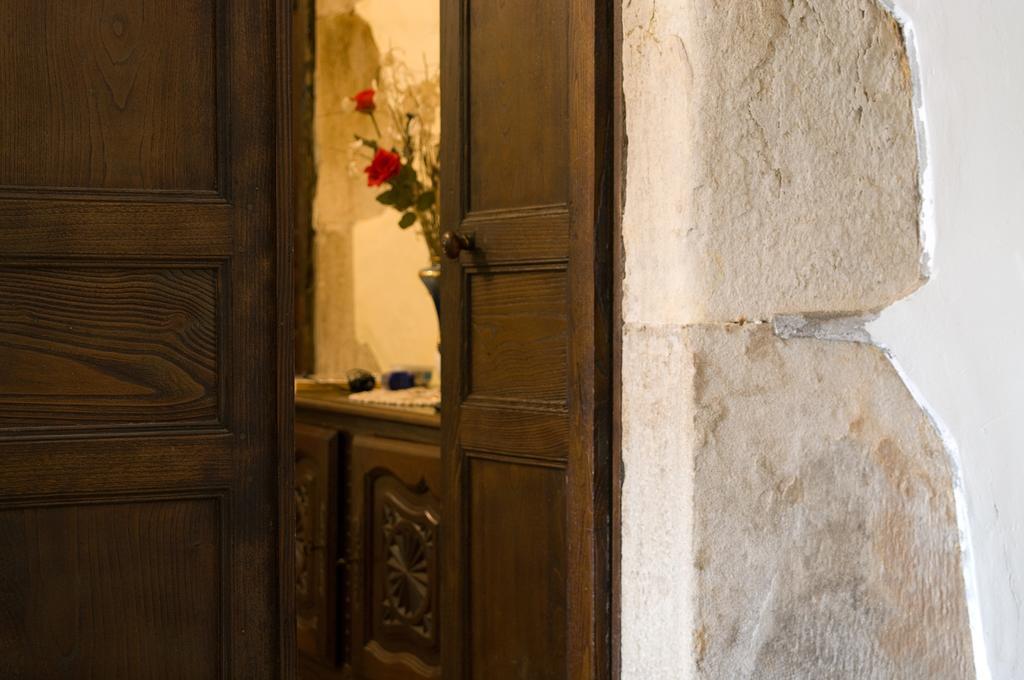 Chambres D'Hotes Jauregia Saint-Etienne-de-Baigorry Buitenkant foto